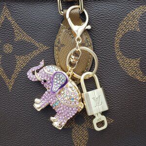 Authentic Louis Vuitton Gold Lock & Key ✨ Unbranded Elephant Bag Charm Keychain